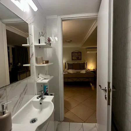 Adrianas Apartament Patras